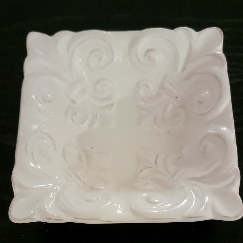 The Royal Standard White Square Dish